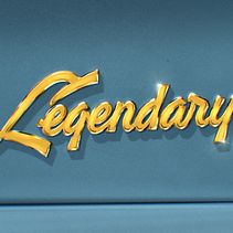 My project for course: Designing 3D Chrome Letters in Procreate. Un proyecto de Tipografía y Diseño tipográfico de Amit Kalisher - 20.11.2023