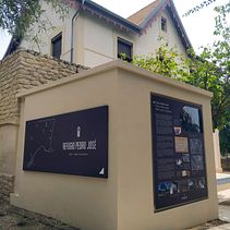 Musealización Refugio antiaéreo Pedro José. Un progetto di Br, ing, Br, identit e Graphic design di Antonio Vivancos (Cuky) - 23.11.2023