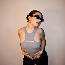 Suburban Capsule Collection. Een project van  Modeontwerp van jroigescobar - 14.12.2023