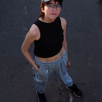 Sesion de poses con mi amiga y modelo Flor (ig: Meevepics si quieren apoyar). Un progetto di Fotografia, Fotografia di moda, Fotografia di ritratto e Fotografia in studio di Franco Aguirre - 16.09.2023