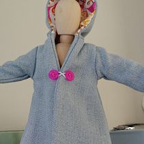 Mi proyecto del curso: Confección de ropa miniatura. Abrigo. To, Design, Sewing, DIY, and Textile Design project by Patricia Font - 01.30.2024