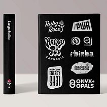 Selected Branding. Projekt z dziedziny Br, ing i ident, fikacja wizualna, Projektowanie logot i pów użytkownika Ruby Rose - 04.02.2024