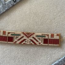 My project for course: Beaded Jewelry Design: Weave Elegant Patterns. Un proyecto de Diseño de complementos, Artesanía, Diseño de jo, as y Tejido de Siyana Noeva - 27.02.2024