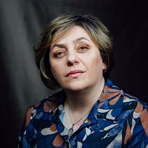 My project for course: Modern Headshot Photography: Capture Profound Portraits. Photograph, Portrait Photograph, Photographic Lighting, Studio Photograph, Digital Photograph, and Fine-Art Photograph project by Graziana Di Gioia - 03.09.2024