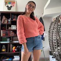 Mi proyecto del curso: Crochet: diseña prendas y patrones con tejido circular. Un proyecto de Diseño de complementos, Diseño de moda, Tejido, DIY y Crochet de Andrea Corona - 29.05.2024