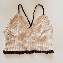 Crochet - Knit. Un progetto di Artigianato e Design di Fi Me. - 05.07.2024