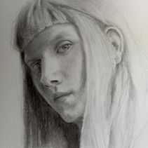 Aurora. Un progetto di Belle arti, Disegno, Disegno a matita, Illustrazione tradizionale, Disegno di ritratti, Disegno realistico, Disegno artistico, Bozzetti e Disegno anatomico di Antonio Espinosa - 21.12.2024