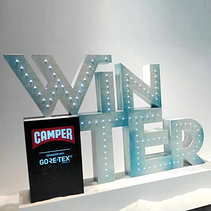  Escaparatismo para Camper: Invierno y Tecnología Gore-Tex Ein Projekt aus dem Bereich Raumgestaltung und Grafikdesign von Sara Tarazona Yustes - 07.01.2025