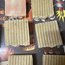 Jabones de avena y arcilla rosa. Een project van Craft y DIY van Pialr Aguilera - 25.01.2025