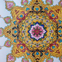 Colorful and floral shamsa Ein Projekt aus dem Bereich Malerei, Musterdesign, Zeichnung und Illustration mit Tinte von Cristina Jiménez - 07.05.2025