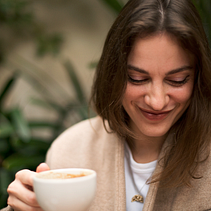 Retratos IT modernos. Photograph, Portrait Photograph, and Photographic Lighting project by Romina Noel Campanelli - 07.01.2025