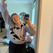 Snake shirt - My project in Intarsia Knitwear Design and Creation course