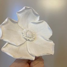 Mi proyecto del curso: Flores textiles: crea accesorios 3D con denim