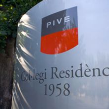 Imagen corporativa | Col·legi Residència Pive. Een project van  Ontwerp, Fotografie y  Reclame van Zoo Studio - 12.01.2010
