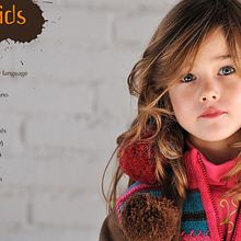 AKR Kids Website. Design, Motion Graphics, and UX / UI project by Aitor Benavent Cabañas - 02.04.2010