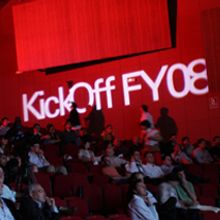 Oracle: Kick Off FY08. Design, Motion Graphics, Film, Video, TV, UX / UI, Music, and Advertising project by Pablo Caravaca - 02.09.2011