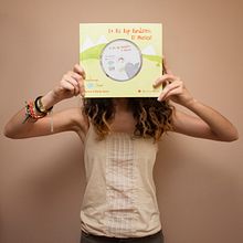 En Ric Rap Rondalles: El Musical. Design, Traditional illustration, and Music project by Alejandra Romero - 05.24.2011