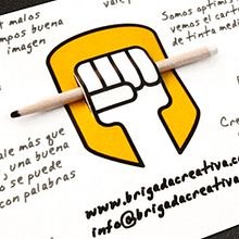 Tarjeta Brigada Creativa. Un proyecto de Diseño de Raquel Catalan - 06.06.2011
