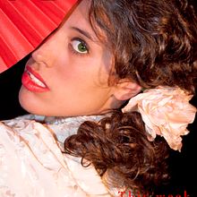 Editorial & Graphic Designer. Design, Ilustração tradicional, e Fotografia projeto de esther_bonamusa - 09.01.2012