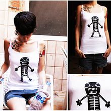 Camisetas (2010). Design, and Traditional illustration project by Psikonauta - 09.01.2011