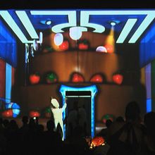 El Pastel del Futuro II. Design, Film, Video, TV, 3D, and Music project by Marco Tavolaro - 10.27.2011