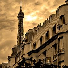 El pico Eiffel. Photograph project by Carlos Ramos - 11.17.2011