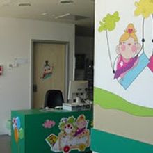 Humanización Hospital Infanta Leonor. Design, and Traditional illustration project by marta méndez alvarez - 01.03.2012