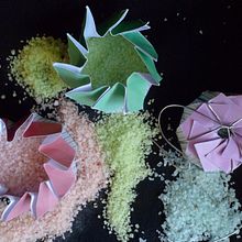 Envase para sales de baño. Un progetto di Design di yesika aguin gomez - 04.01.2012