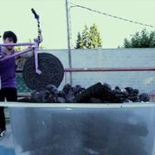 DANET CON OREO (bmx). Un progetto di Cinema, video e TV e Pubblicità di Javier Largen - 19.02.2012