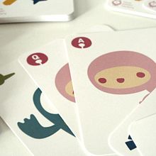 toxic paper deck. Design, and Traditional illustration project by Vicenç Lletí Alarte - 03.15.2012