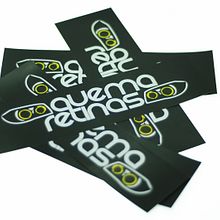 Logo Quemaretinas. Design, and Traditional illustration project by Anna Huguet Bou - 11.14.2012
