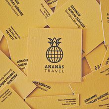 ananás travel agency. Design project by carla cobas - 07.23.2013