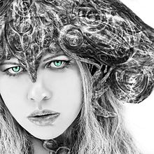 THE EYES OF THE EARTH. Un proyecto de Diseño, Fotografía e Ilustración tradicional de Enric-Sigfrid Crespi Rubio - 11.10.2013