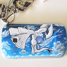 Lugia's mobile case. Photograph, Film, Video, TV, Design, and Traditional illustration project by Sara C. Rodríguez - 11.19.2013