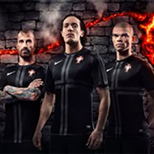 Nike Portugal away kit. Un progetto di Pubblicità e Fotografia di DAVID CASAS SANCHEZ - 25.02.2013