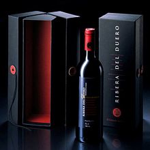 Packaging Vinos Gran Reserva Rivera del Duero. Un progetto di Design, Graphic design e Direzione artistica di Rocío Ayala @designer_RA - 19.01.2007