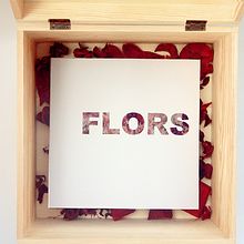 Flors . Design, Editorial Design, Graphic Design, Photograph, and Post-production project by Teresa Guillem Tanco - 01.13.2014