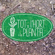 TOT x l'HORT i la PLANTA. Costume Design, Editorial Design, Graphic Design, and Photograph project by Margarida Muñoz Pons - 02.19.2014