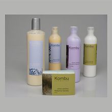 Jabones Kombu de algas. Packaging, ficticio. Design, Graphic Design, and Packaging project by Clara del Castillo Antón - 04.17.2012