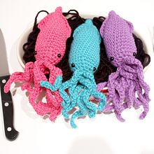 Chipirones en su tinta. Un proyecto de Artesanía, Diseño de juguetes y Diseño de producto de Carmen Luque - 02.03.2014