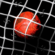 Artículo en portada sobre el fútbol en los campos de concentración nazi.. Projekt z dziedziny Trad, c, jna ilustracja, Ilustracja c, frowa, Ilustracja w i dawnicza użytkownika Serina Maio - 16.03.2014