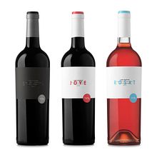 Vinos Les Sorts. Een project van Grafisch ontwerp y Packaging van Atipus - 25.03.2014