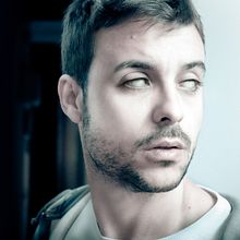 Selfportrait. Art Direction, Photograph, and Traditional illustration project by Carlos Parra Ruiz - 04.07.2014