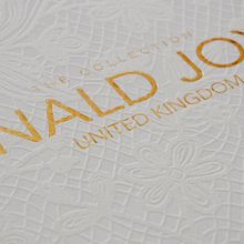 Carpesano para Ronald Joyce UK. Un proyecto de Dirección de arte, Diseño gráfico y Packaging de L'EstudiBCN - 21.05.2014