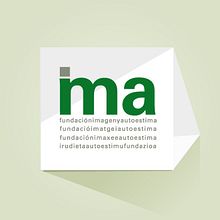 Fundación Imagen y Autoestima. Un proyecto de Desarrollo Web, Diseño Web e Ilustración tradicional de Víctor Cárdenas Ortiz - 25.05.2014