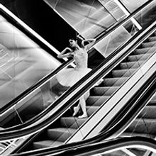 Bailarina y Urbe. Un progetto di Fotografia di Saskia Font - 27.05.2014