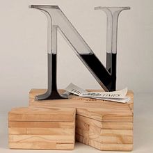Epitypephio. Graphic Design, Packaging, T, and pograph project by Jon Ander Vázquez Merchán - 05.28.2016