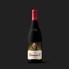 Faustino V. Art Direction, Design, Graphic Design, and Packaging project by Moruba - 04.14.2014