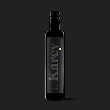 Karey. Art Direction, Design, Graphic Design, and Packaging project by Moruba - 05.10.2014