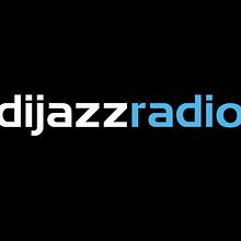 Dijazz Radio & Magazine. Br, ing, Identit, Web Development, and Web Design project by Andrea Pérez Dalannays - 06.18.2014